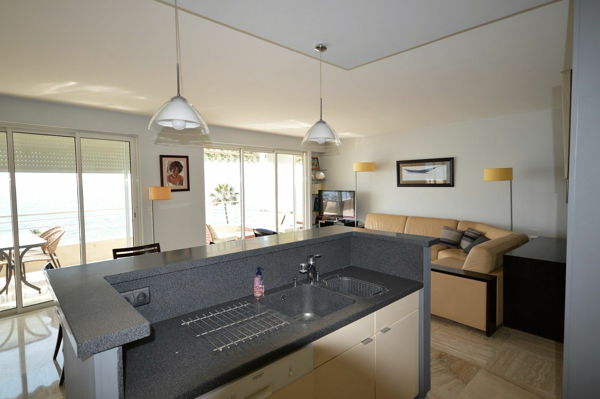 Wonderful Seafront Appartamento *